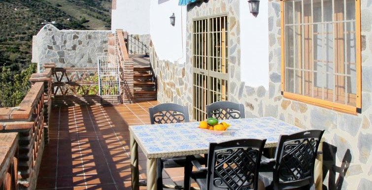 BONITO CHALET CON VISTAS AL MAR