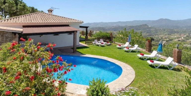 BEAUTIFUL VILLA IN MIJAS