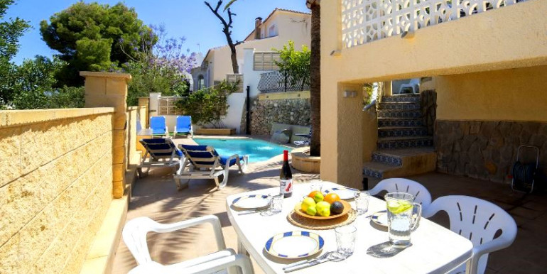 VILLA FOR RENT IN CALPE