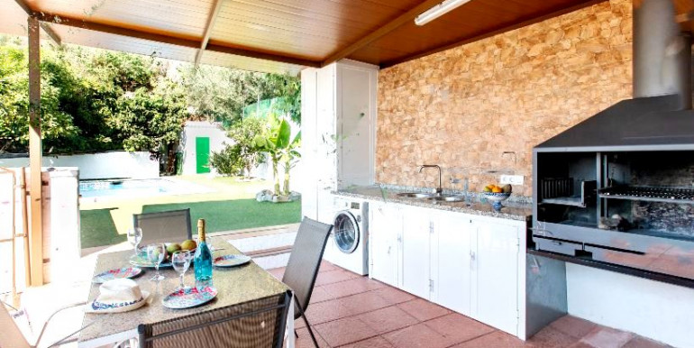 FOR RENT IN ALMUÑECAR