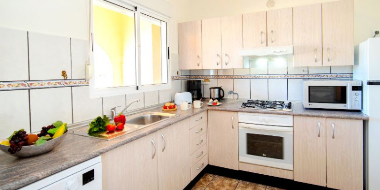 VILLA 4 DORMITORIOS EN CALPE