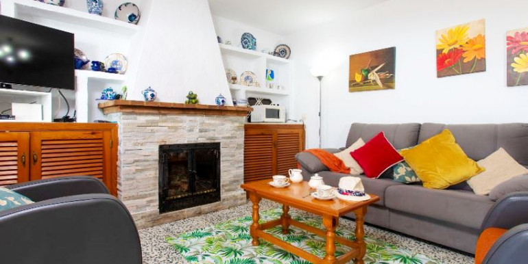 FOR RENT IN ALMUÑECAR