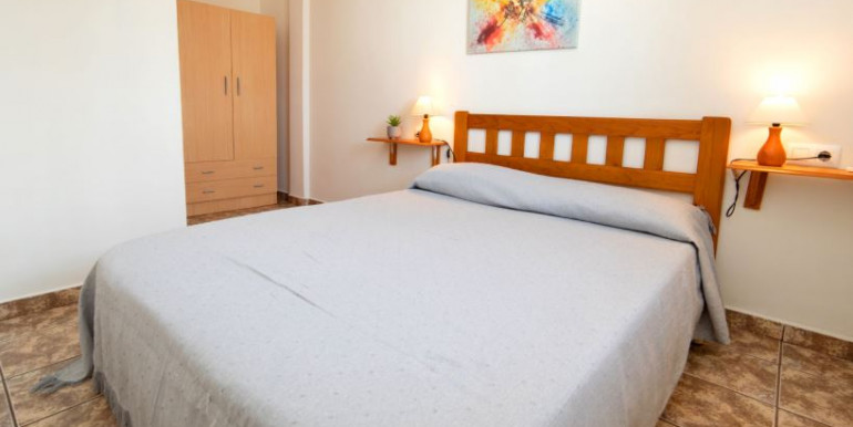 VILLA 4 DORMITORIOS EN CALPE