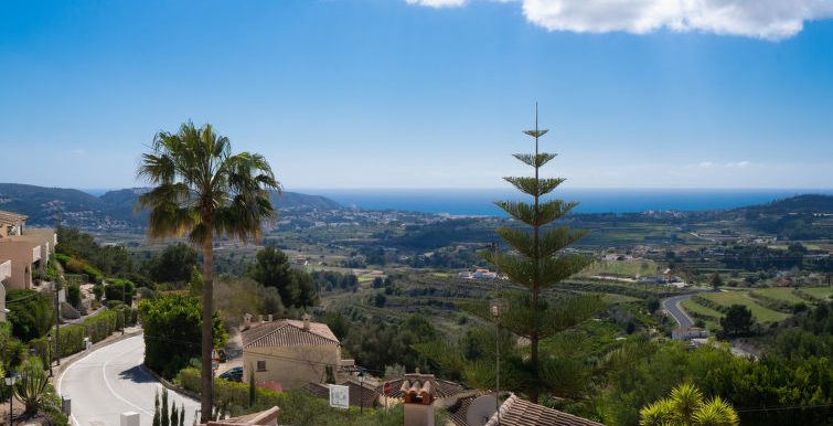 WITH SEA VIEWS IN MORAIRA