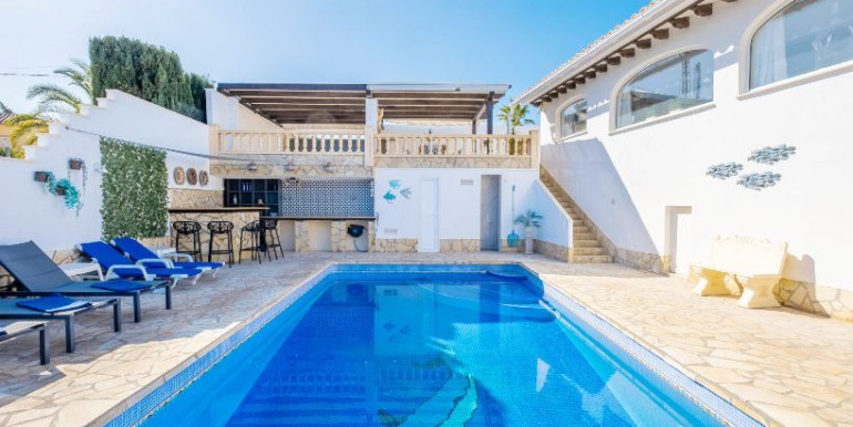 VILLA FAMILIAR EN BENISSA