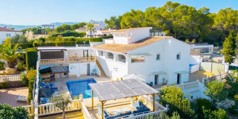 VILLA FAMILIAR EN BENISSA