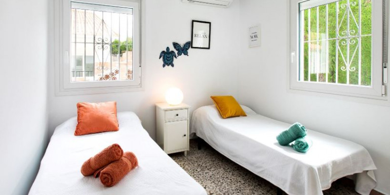 GRAN VILLA IN BENAJARAFE