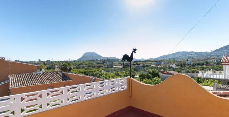 FOR RENT VILLA IN DÉNIA