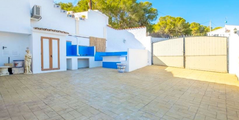 VILLA FAMILIAR EN BENISSA