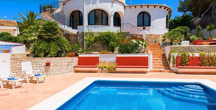 WITH PRIVATE POOL IN JÁVEA