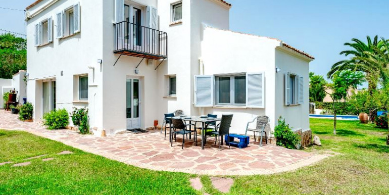 HOLIDAY HOUSE IN JÁVEA