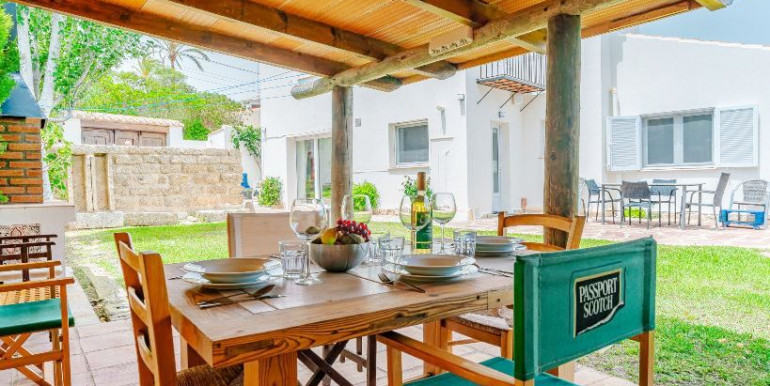 HOLIDAY HOUSE IN JÁVEA