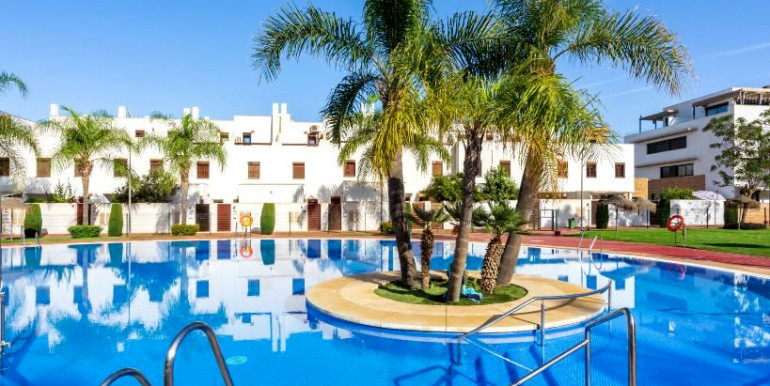 MODERNA CASA EN MIJAS