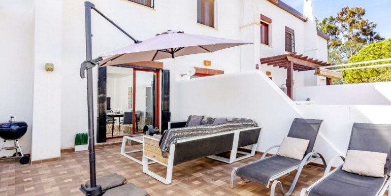 MODERNA CASA EN MIJAS