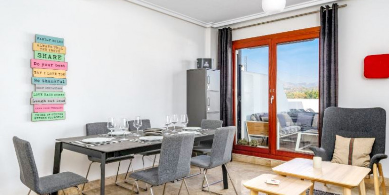 MODERNA CASA EN MIJAS