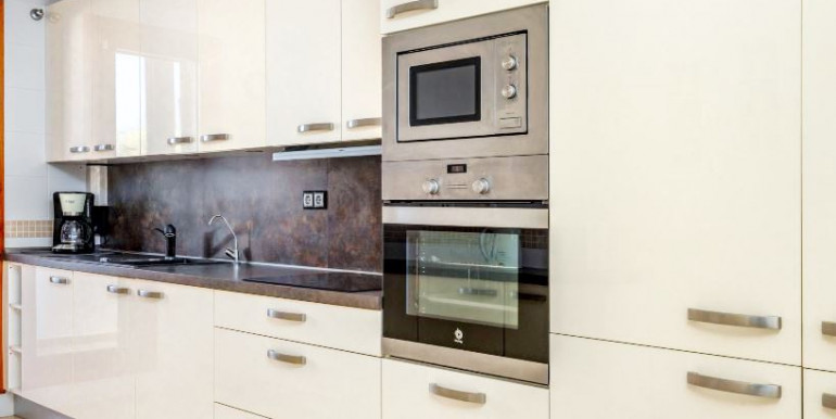 MODERNA CASA EN MIJAS