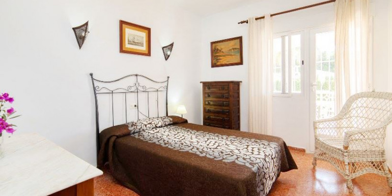 IN CALPE LARGE VILLA