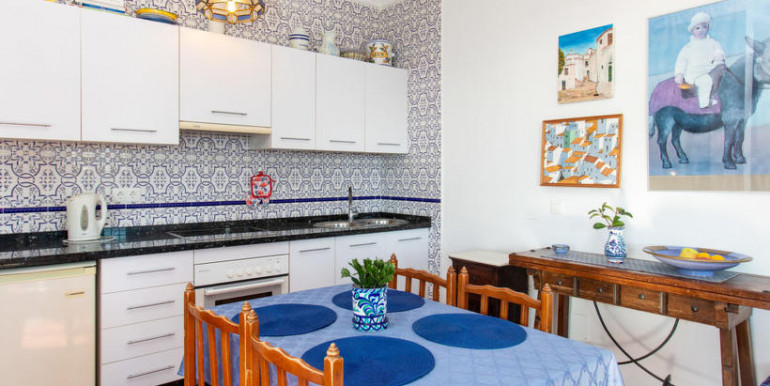 IN TORROX 500m FROM THE SEA