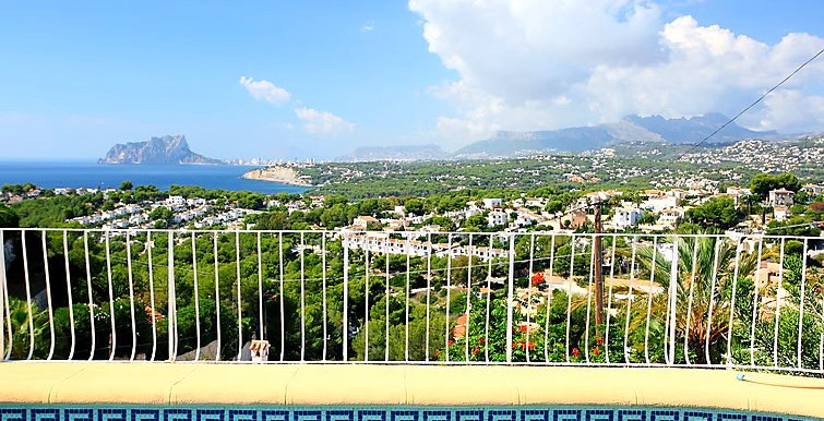 SEA VIEWS IN MORAIRA