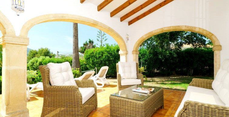 IN JÁVEA BRIGHT VILLA