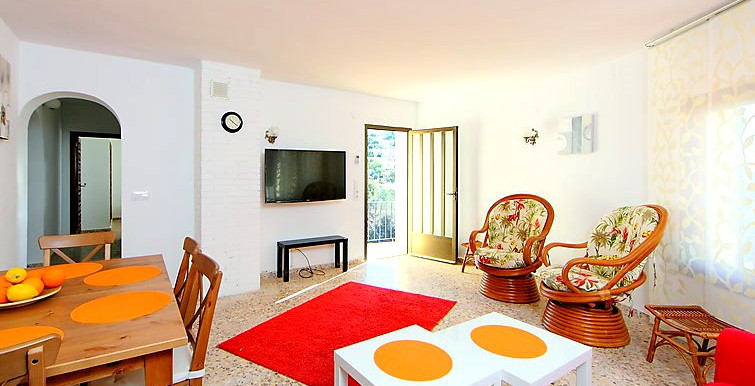IN MORAIRA BRIGHT VILLA