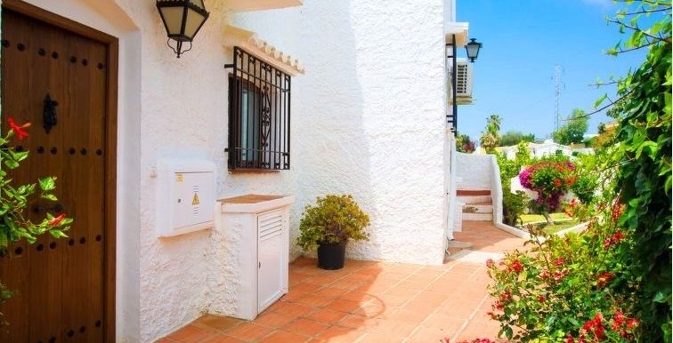TOWNHOUSE 1km FROM THE SEA