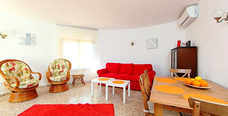 IN MORAIRA BRIGHT VILLA