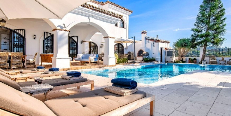 FANTASTIC VILLA IN MARBELLA
