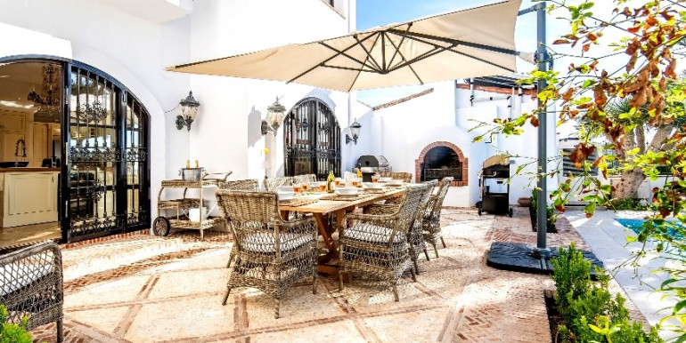 FANTASTIC VILLA IN MARBELLA