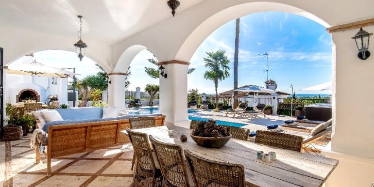 FANTASTIC VILLA IN MARBELLA