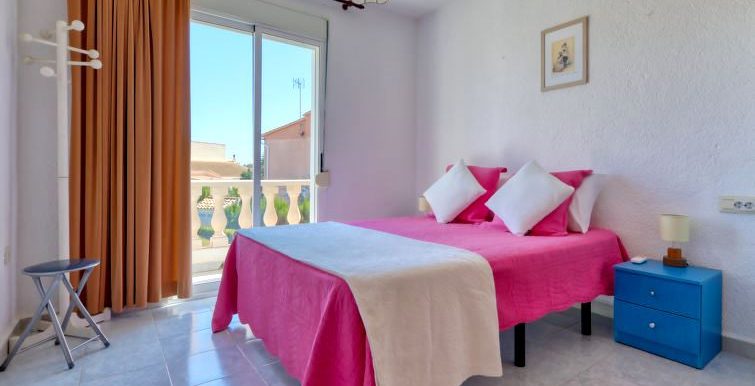 FAMILY TOWNHOUSE IN DÉNIA