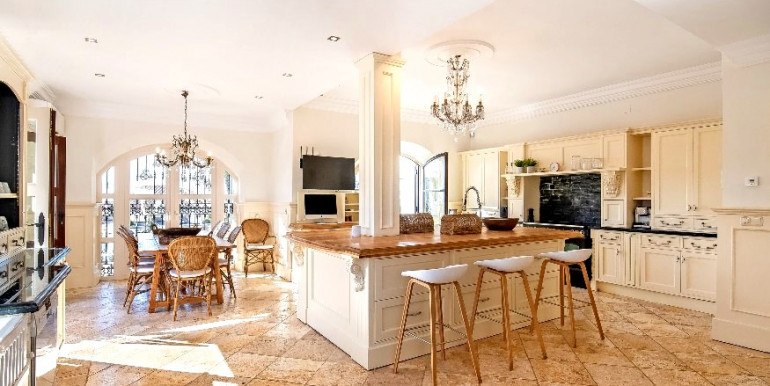 FANTASTIC VILLA IN MARBELLA