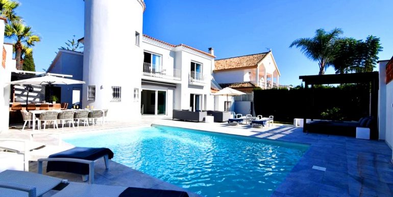 IN MARBELLA, 500m FROM THE SEA