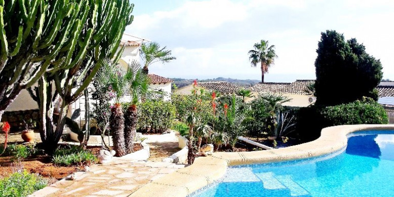 NICE VILLA IN BENITACHELL
