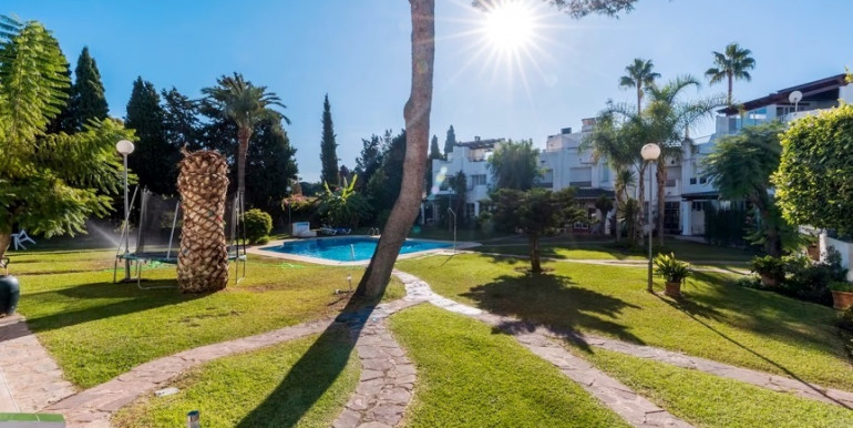 FAMILY TOWNHOUSE IN MARBELLA