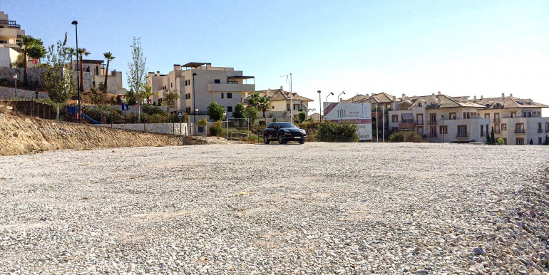 COMMERCIAL PLOT WITH SEA VIEWS