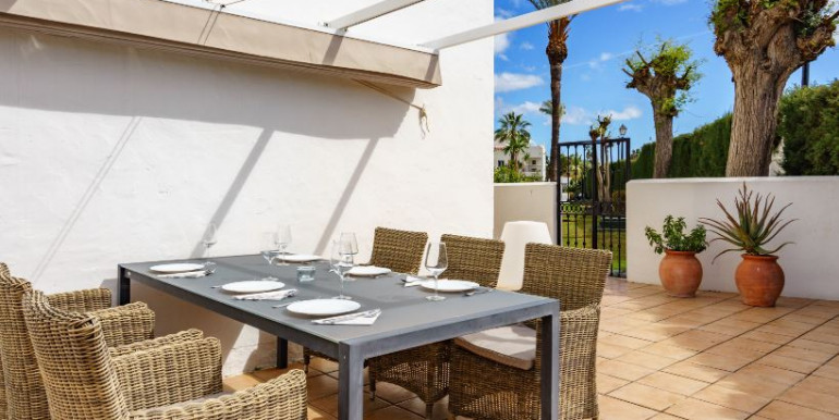 TOWNHOUSE ESTEPONA 1km FROM THE SEA