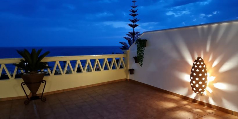 IN TORROX 50m FROM THE SEA