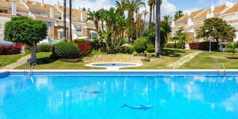 NICE DUPLEX IN ESTEPONA