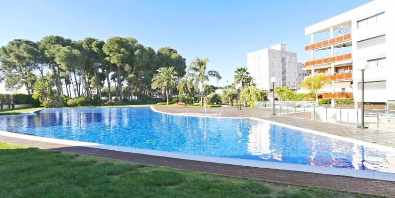 50m FROM THE SEA CAMBRILS