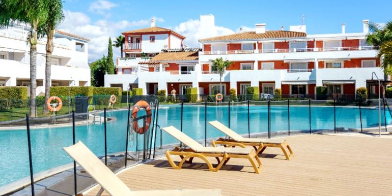 NICE APARTMENT IN ESTEPONA