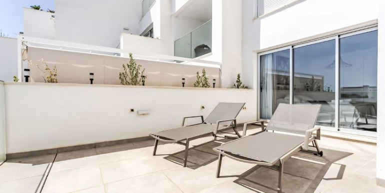 BONITO PISO BENALMÁDENA