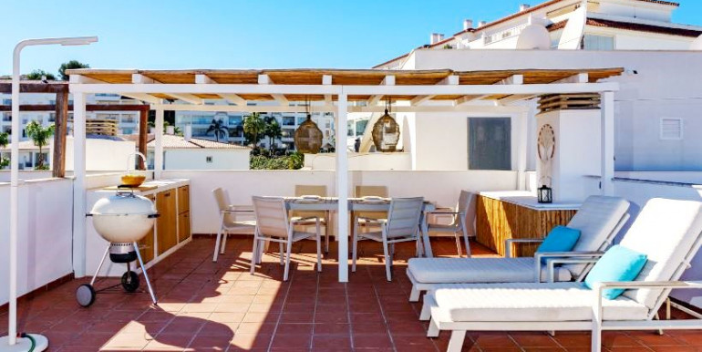 IN MIJAS 500m FROM THE SEA