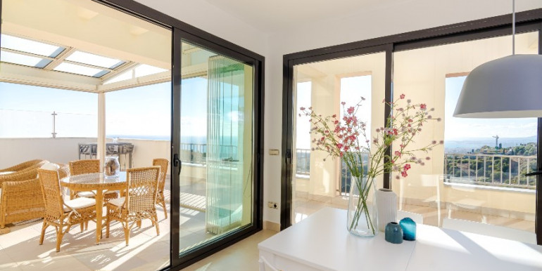 NICE PENTHOUSE IN MARBELLA