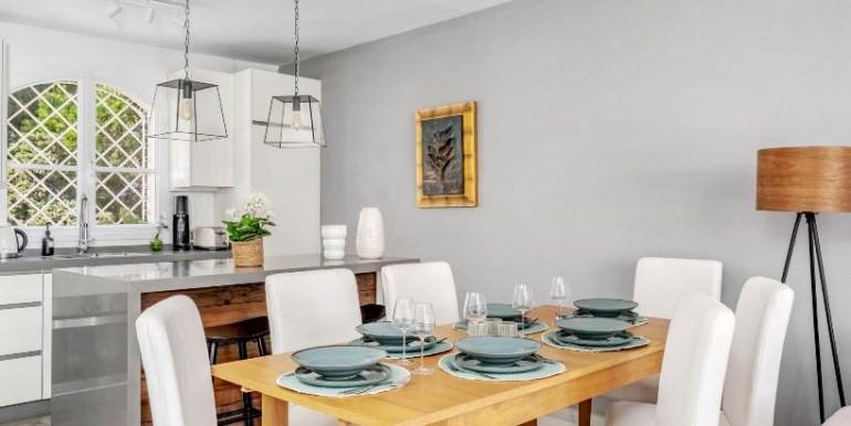 NICE DUPLEX IN ESTEPONA