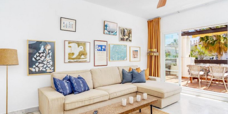100m FROM THE SEA IN MARBELLA