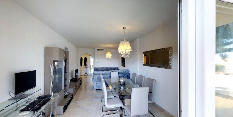 400m FROM THE SEA IN MARBELLA