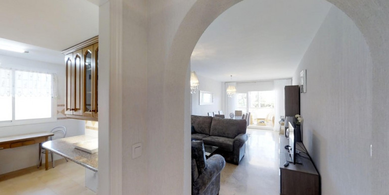 400m FROM THE SEA IN MARBELLA