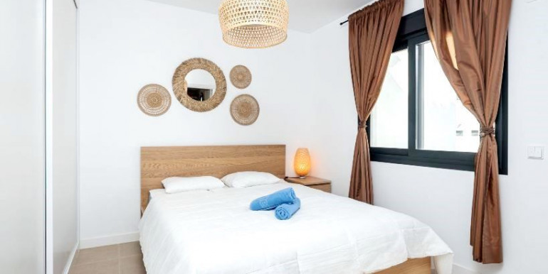ADOSADA FAMILIAR EN ESTEPONA