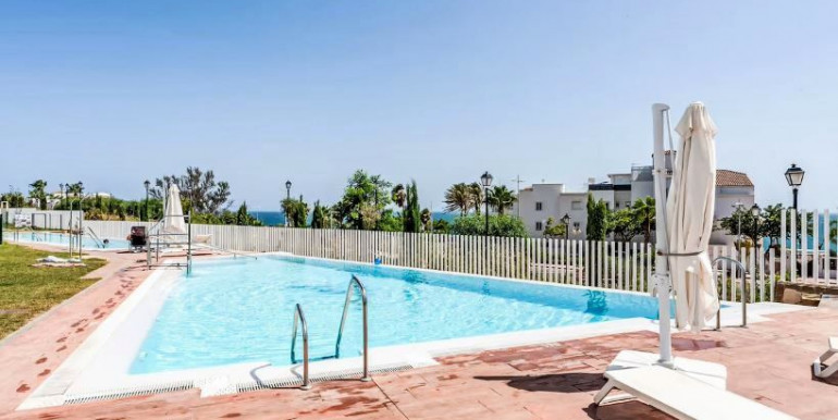 BONITO PISO BENALMÁDENA